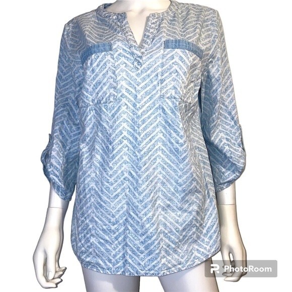 Chico's Blue White Chevron Mixed Chambray Popover Blouse Top Size 1 or M/8 - Picture 2 of 9